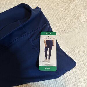 Danskin Women's High Rise Brushed Leggings with Reflective dots Size xl NWT